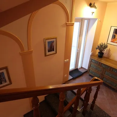 Modern Castle Gæstehus